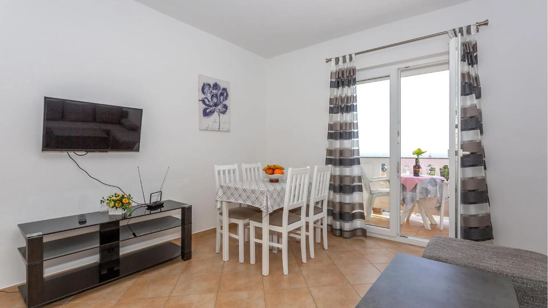 Cozy Apartment In Banjol With Wi-Fi